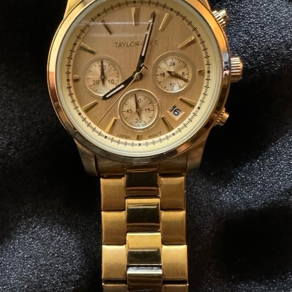 Taylor Cole Watch - Picture 4 of 7